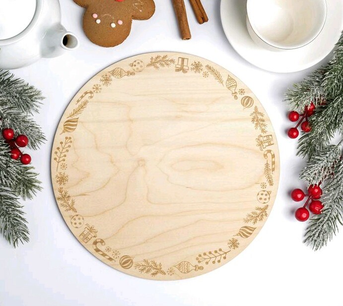 Подложка под торт Праздник 26см дерево 0,3см