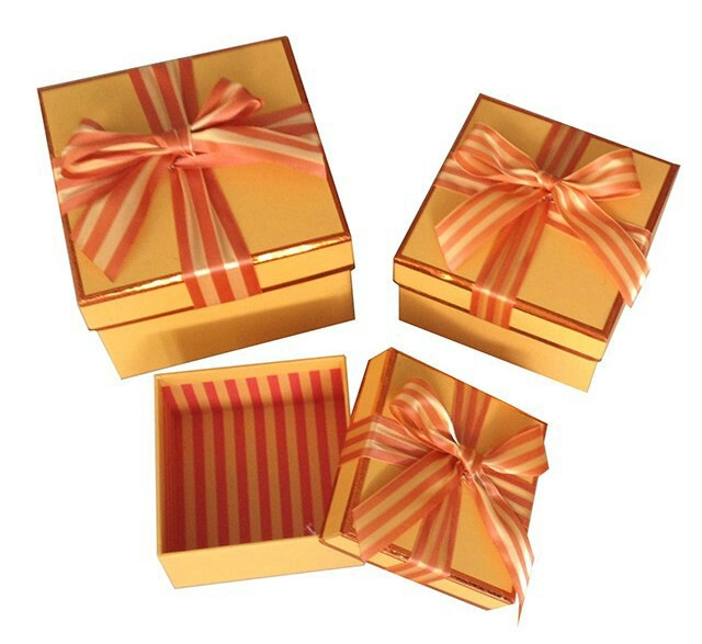 Коробка Квадрат 15х15х10см Полосатый бант Желтый